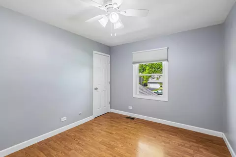 Bedroom - 965 S Chippendale Dr, Bartlett, IL 60103 photo 3 of 4