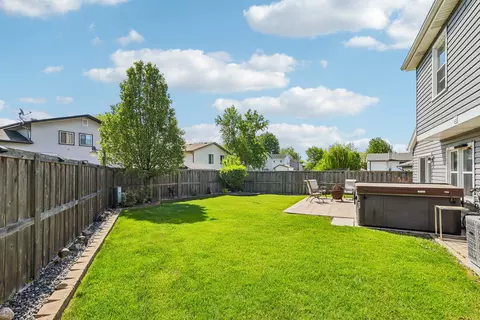 Exterior - 965 S Chippendale Dr, Bartlett, IL 60103 photo 3 of 5