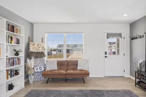 Entry Way - 602 Apple Valley Rd, Harvard, IL 60033 photo 1 of 1