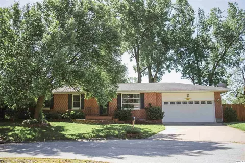 1221 S 26th, Quincy, IL 62301