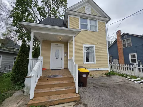 112 W 2nd St, Belvidere, IL 61008