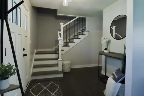 Entry Way - 554 Briarwood Dr, Wheeling, IL 60090 photo 1 of 3