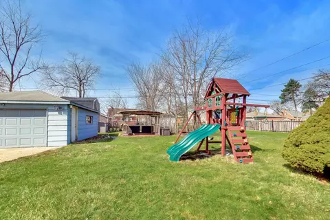 Exterior - 1508 Speechley Blvd, Berkeley, IL 60163 photo 4 of 8