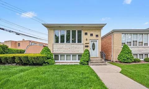 5439 N Neva Ave, Chicago, IL 60656
