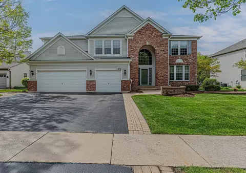 1575 Mcclellan Dr, Lindenhurst, IL 60046