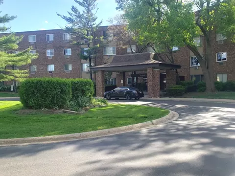 1500 Robin Cir #420, Hoffman Estates, IL 60169