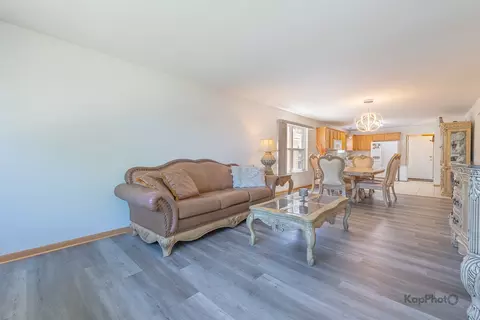 7431 W 60th Pl, Summit, IL 60501 photo 3