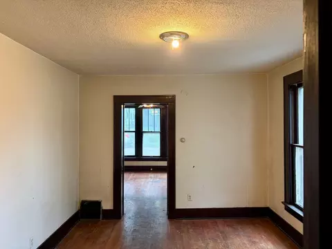 Living - 913 W 4th St, Dixon, IL 61021 photo 1 of 1
