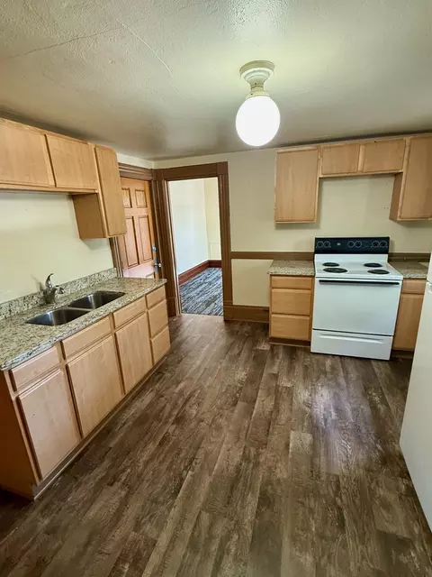 Kitchen - 913 W 4th St, Dixon, IL 61021 photo 3 of 3