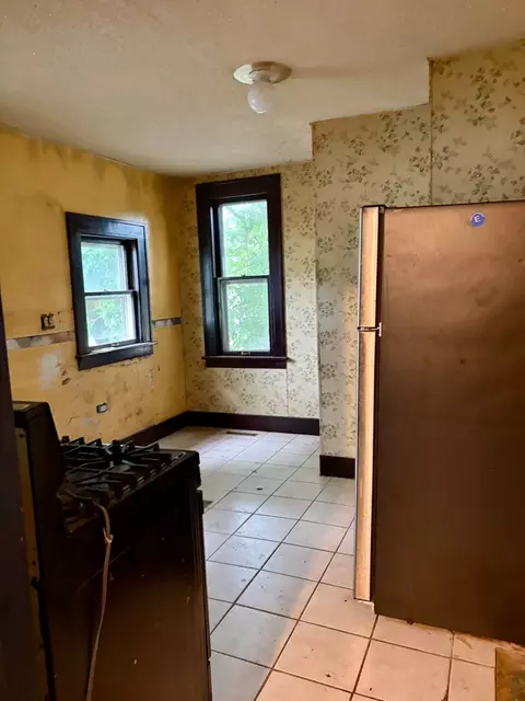 Kitchen - 913 W 4th St, Dixon, IL 61021 photo 1 of 3