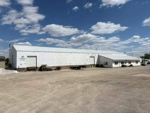 117 N 1st St, Eldridge, IA 52748