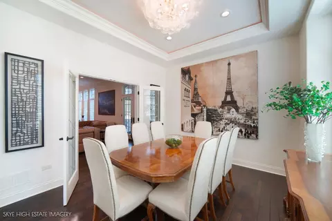 Dining - 1 Willowcrest Dr, Oak Brook, IL 60523 photo 2 of 3
