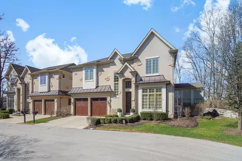 1 Willowcrest Dr, Oak Brook, IL 60523
