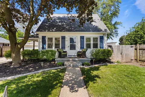 1407 N Walnut St, Champaign, IL 61820