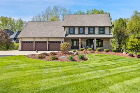 13 N470 Chisholm Trl, Elgin, IL 60124