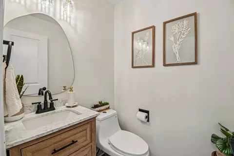 Bath - 14210 S Lakeridge Dr, Plainfield, IL 60544 photo 1 of 5