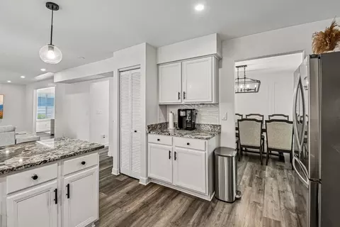 Kitchen - 14210 S Lakeridge Dr, Plainfield, IL 60544 photo 3 of 3