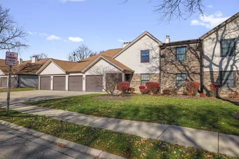 876 Stradford Cir #A1, Buffalo Grove, IL 60089