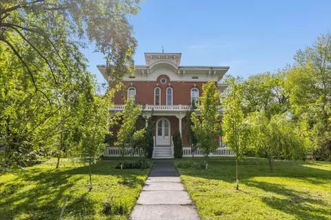 503 S State St, Champaign, IL 61820