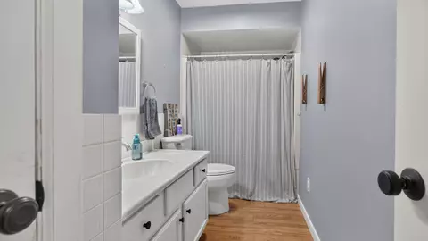Bath - 1402 Maplewood Dr, Normal, IL 61761 photo 1 of 3