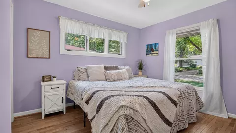 Bedroom - 1402 Maplewood Dr, Normal, IL 61761 photo 5 of 9