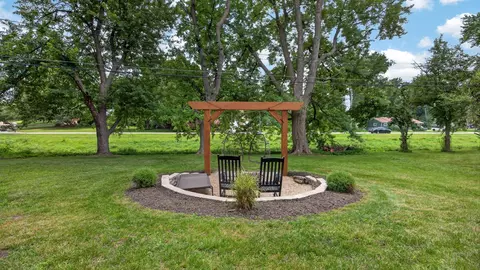Exterior - 1402 Maplewood Dr, Normal, IL 61761 photo 11 of 12