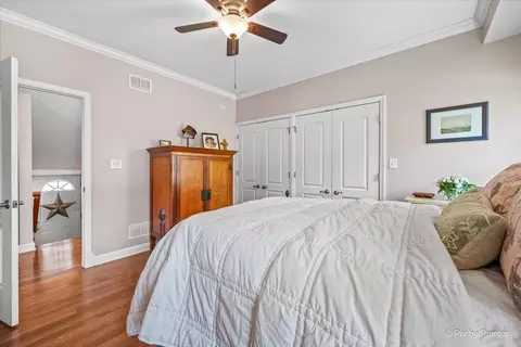 Bedroom - 311 W North Ave, Bartlett, IL 60103 photo 4 of 4