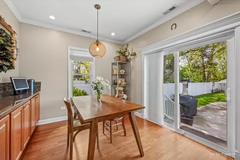 Dining - 311 W North Ave, Bartlett, IL 60103 photo 2 of 2