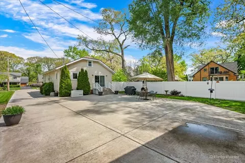 Exterior - 311 W North Ave, Bartlett, IL 60103 photo 7 of 8