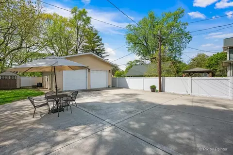 Exterior - 311 W North Ave, Bartlett, IL 60103 photo 4 of 8