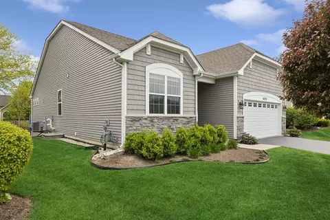 6275 Doral Dr, Gurnee, IL 60031