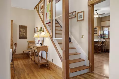 Entry Way - 10538 N Pecatonica Rd, Leaf River, IL 61047 photo 2 of 5