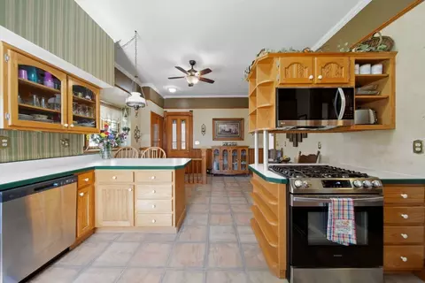 Kitchen - 10538 N Pecatonica Rd, Leaf River, IL 61047 photo 4 of 4