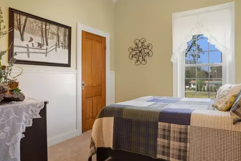 Bedroom - 10538 N Pecatonica Rd, Leaf River, IL 61047 photo 2 of 5