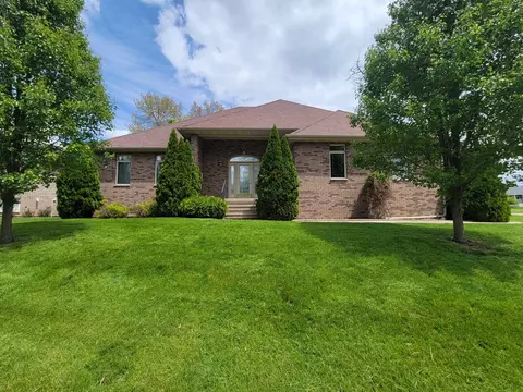 312 Kain St, Ottawa, IL 61350