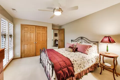 1784 Chestnut Ave, Glenview, IL 60025 photo 16