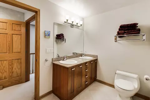 1784 Chestnut Ave, Glenview, IL 60025 photo 12