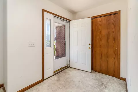 Entry Way - 3206 Cherokee Dr, Marion, IL 62959 photo 1 of 1