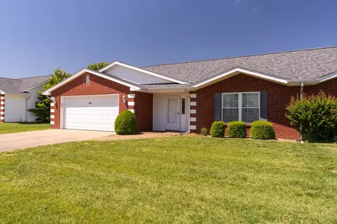 3206 Cherokee Dr, Marion, IL 62959