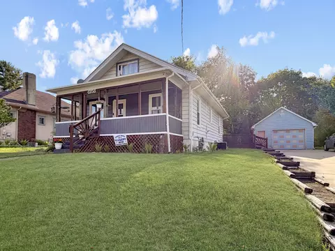 1258 S Blackhawk Ave, Freeport, IL 61032