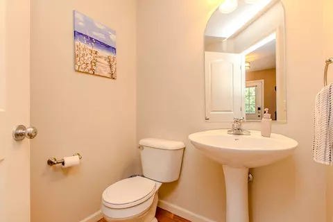 Bath - 2519 Fox Trot Trl, Bloomington, IL 61705 photo 1 of 3