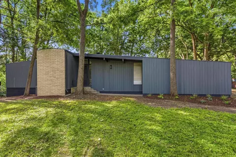 401 E George Huff Dr, Urbana, IL 61801