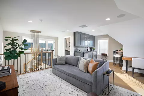 Other - 932 E Chicago Ave, Naperville, IL 60540 photo 4 of 10