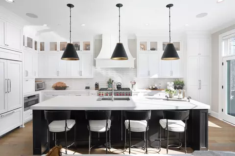 Kitchen - 932 E Chicago Ave, Naperville, IL 60540 photo 1 of 10