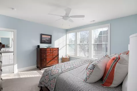 Bedroom - 932 E Chicago Ave, Naperville, IL 60540 photo 3 of 5