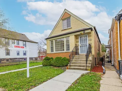 7028 S Honore St, Chicago, IL 60636