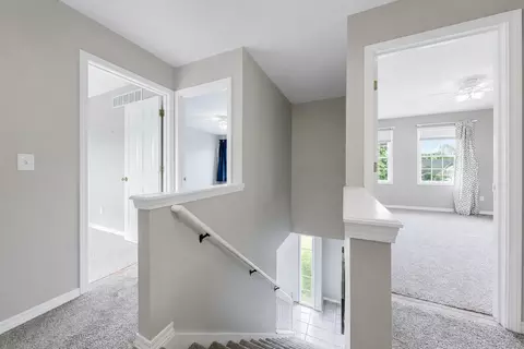 Entry Way - 5 Greythorne Cir, Bloomington, IL 61704 photo 2 of 5