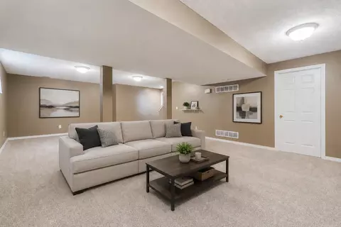 Living - 5 Greythorne Cir, Bloomington, IL 61704 photo 9 of 9