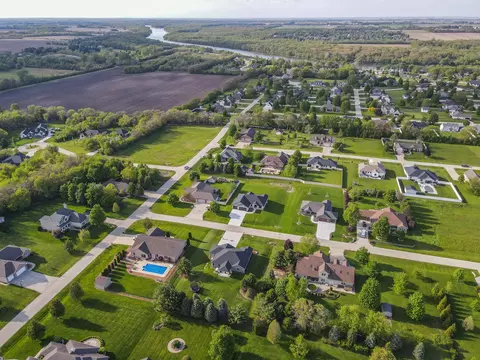 View/Area - 3172 Sun Valley Dr, Kankakee, IL 60901 photo 5 of 10
