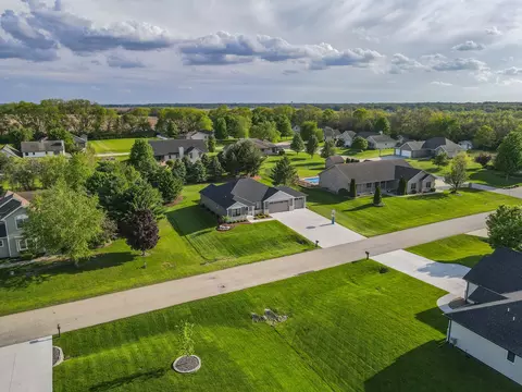 View/Area - 3172 Sun Valley Dr, Kankakee, IL 60901 photo 3 of 10